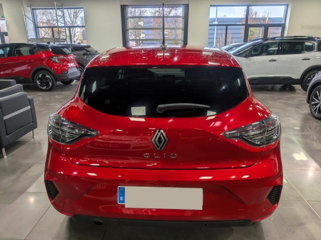 Renault Clio image 2
