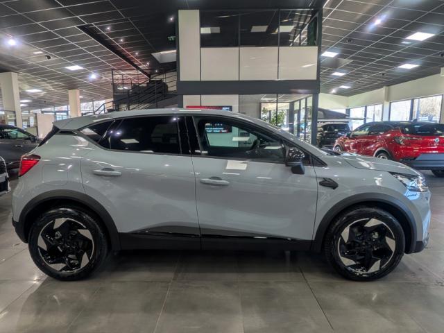 Renault Captur image 1