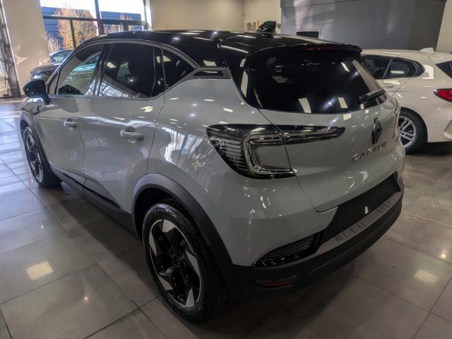 Renault Captur image 2