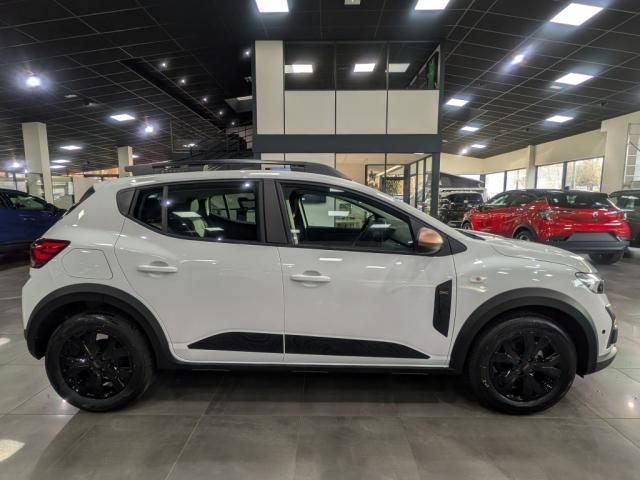 Dacia Sandero image 2