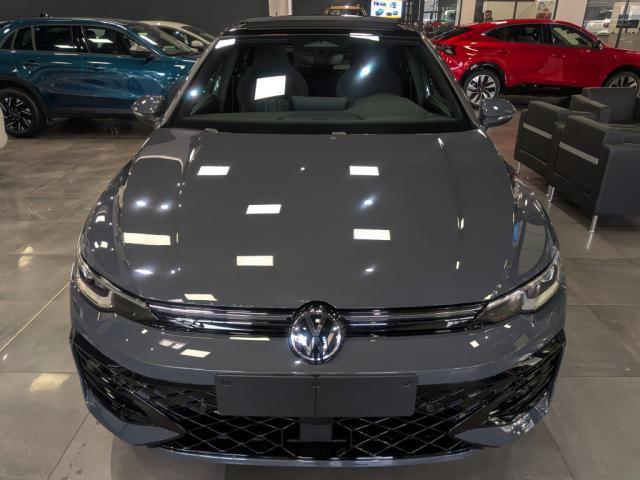 Volkswagen Golf image 6