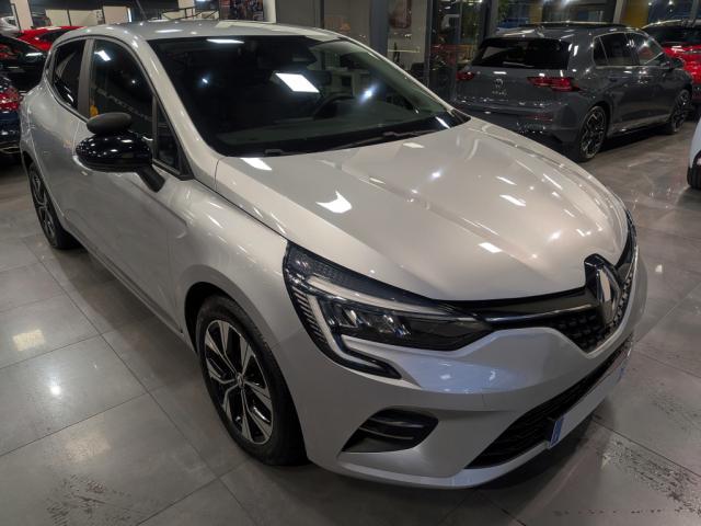 Renault Clio image 2