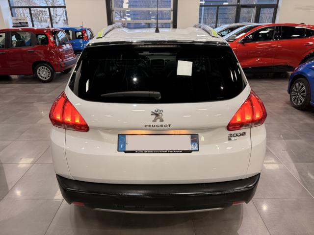 Peugeot 2008 image 8