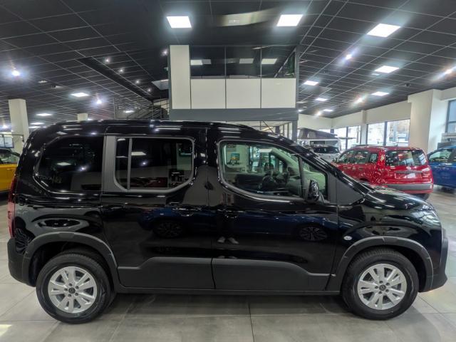 Peugeot Rifter image 1