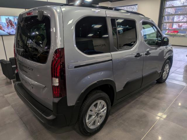 Peugeot Rifter image 9