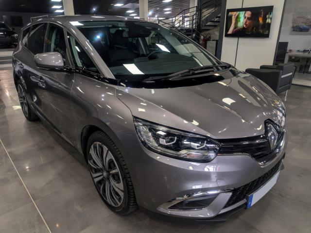 Renault Grand Scénic image 1