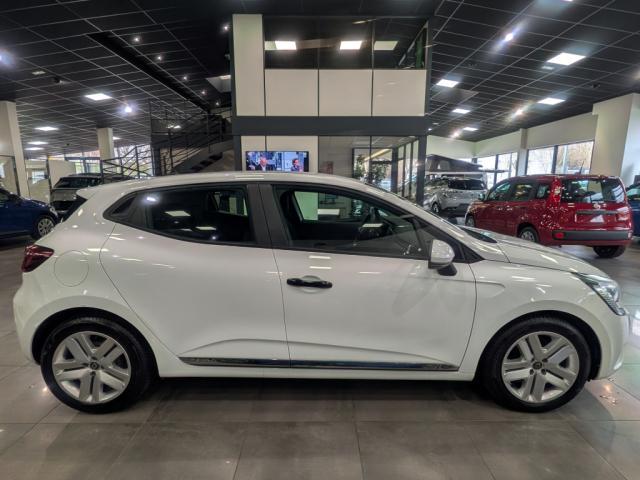 Renault Clio image 8