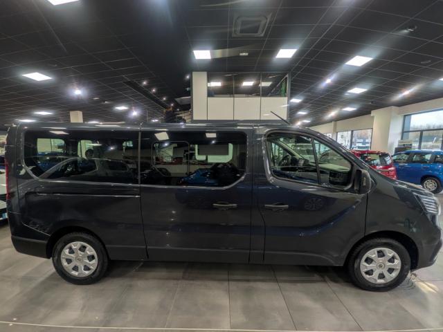 Renault Trafic image 1