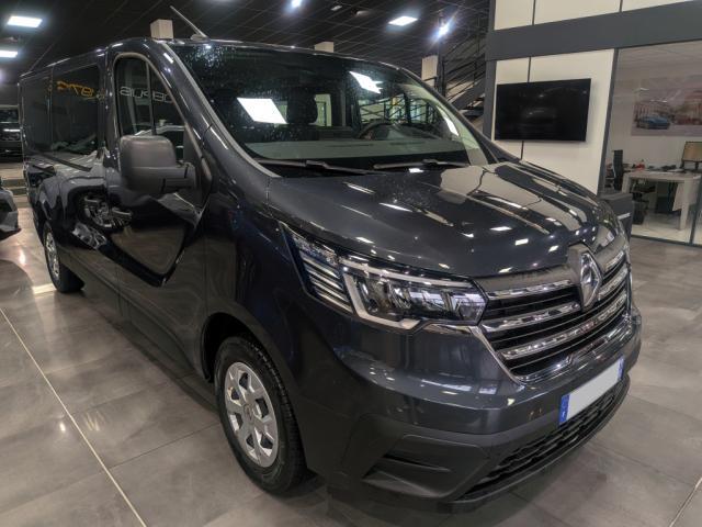 Renault Trafic image 2