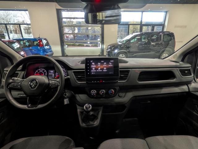 Renault Trafic image 4