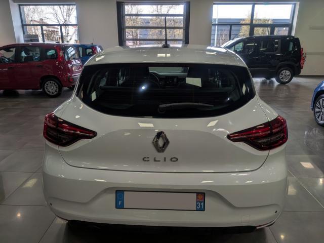 Renault Clio image 8