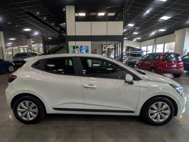 Renault Clio image 2