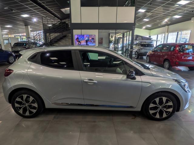 Renault Clio image 6