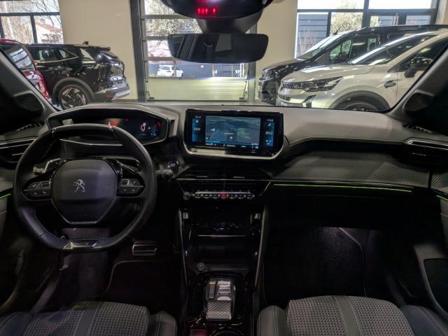 Peugeot 208 image 9