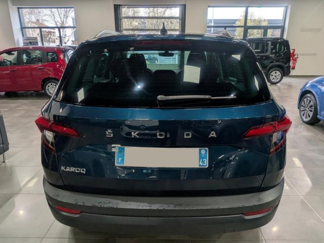 Skoda Karoq image 8