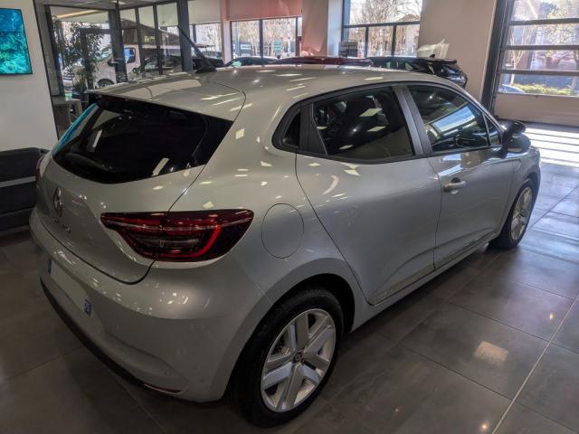 Renault Clio image 1