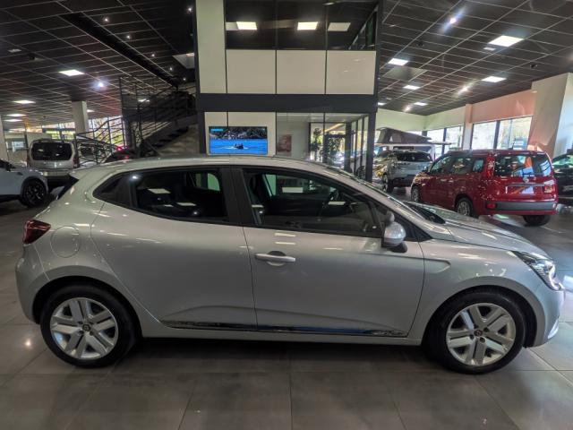 Renault Clio image 8