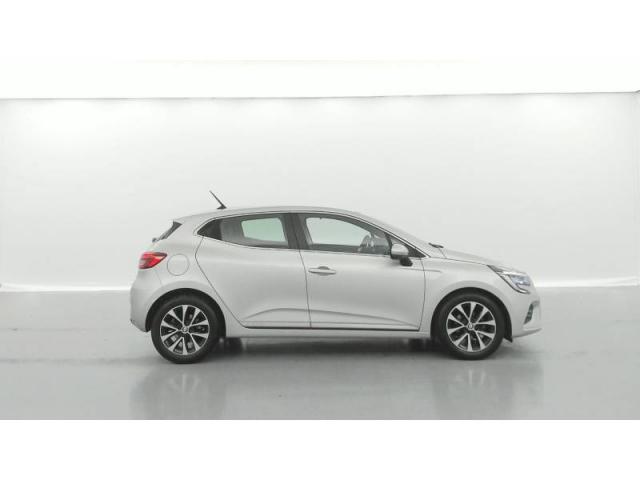 Clio image 6