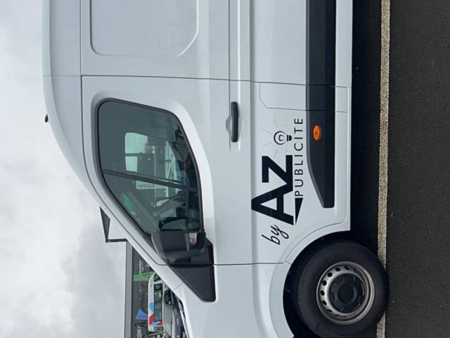 Renault Master image 8