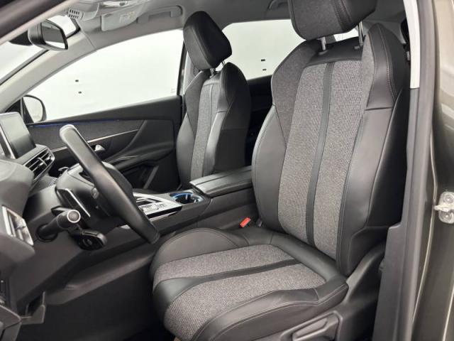 Peugeot 3008 image 3