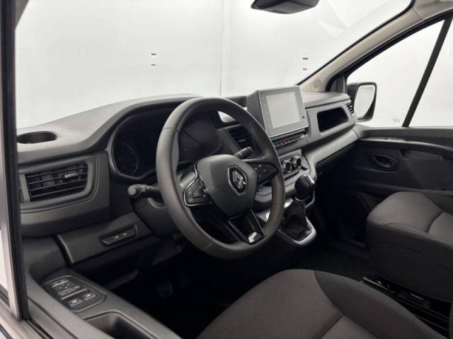 Renault Trafic image 1