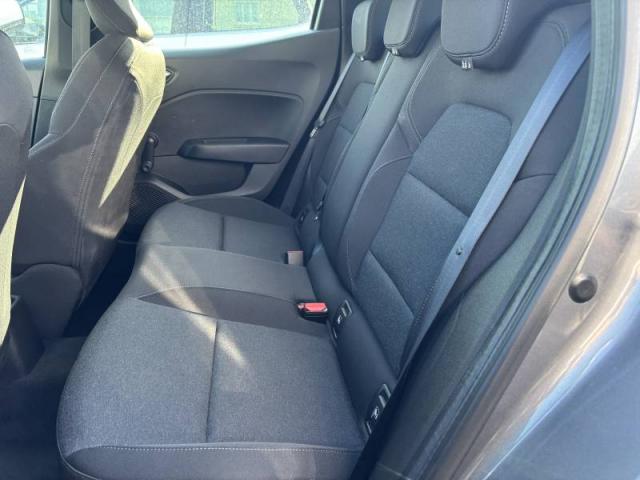 Renault Clio image 9