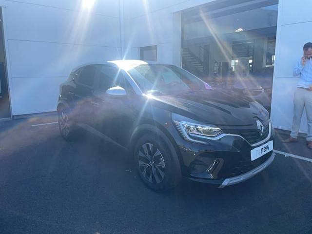 Renault Captur image 2