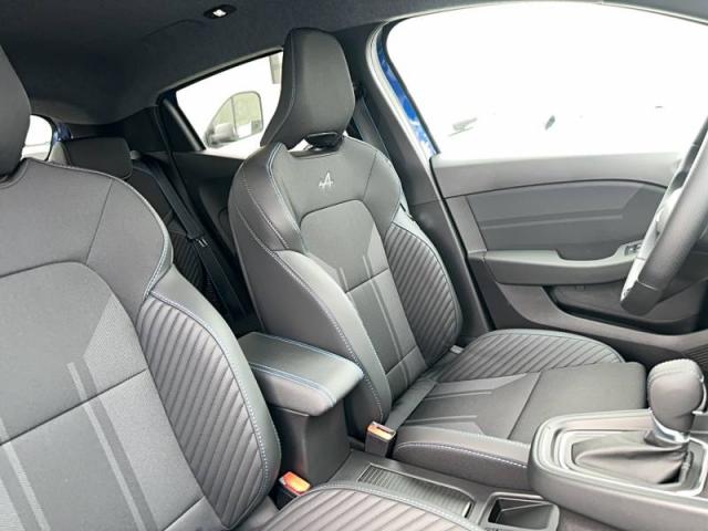 Renault Clio image 2