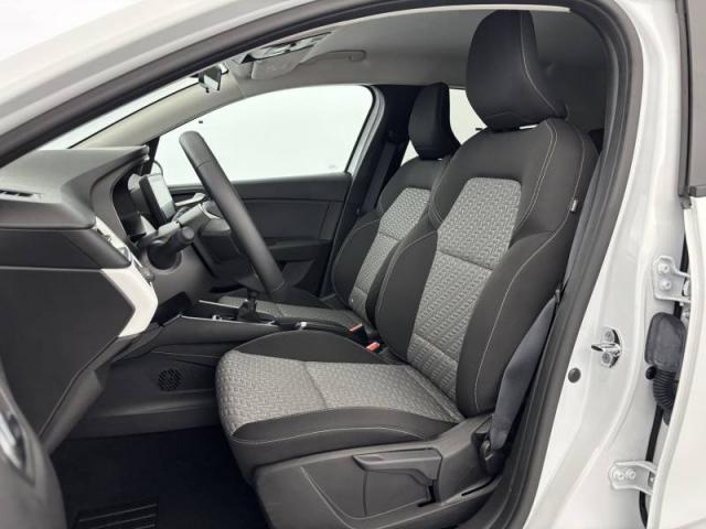 Renault Clio image 9