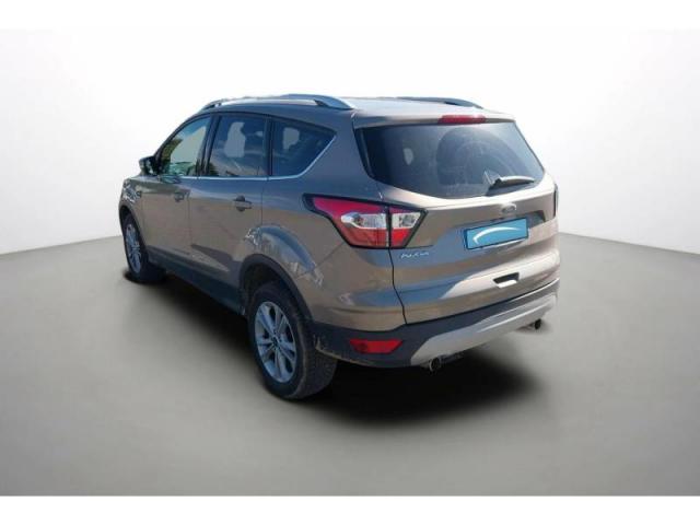 Ford Kuga image 2