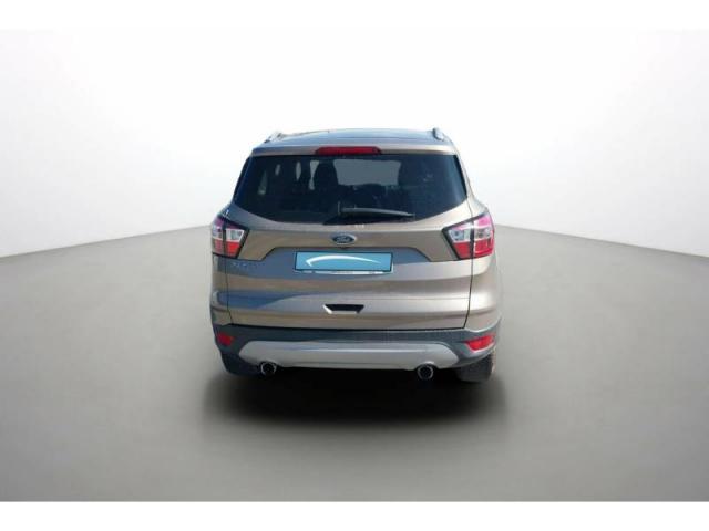Ford Kuga image 1