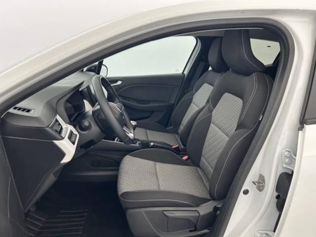 Renault Clio image 9