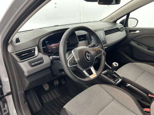 Renault Clio image 1