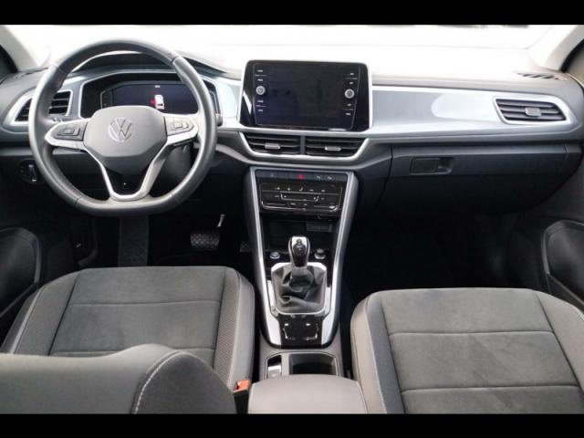 Volkswagen T-Roc image 2