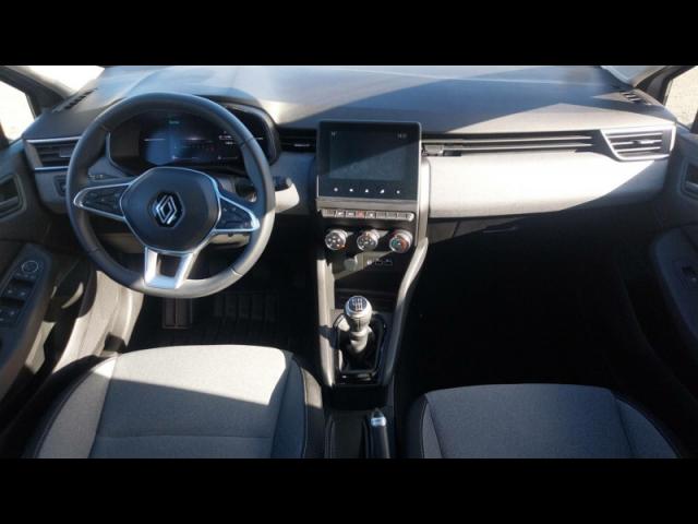 Renault Clio image 8