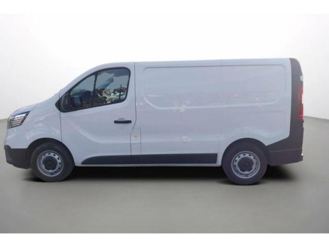 Renault Trafic image 2