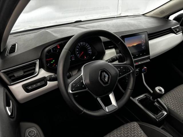 Renault Clio image 2