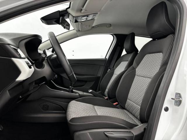 Renault Clio image 9