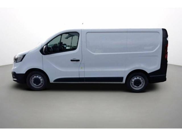 Renault Trafic image 2