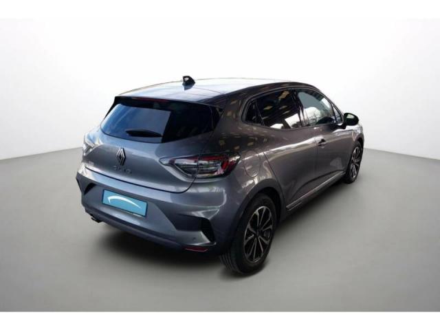Renault Clio image 8