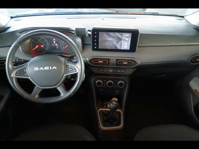 Dacia Sandero image 2