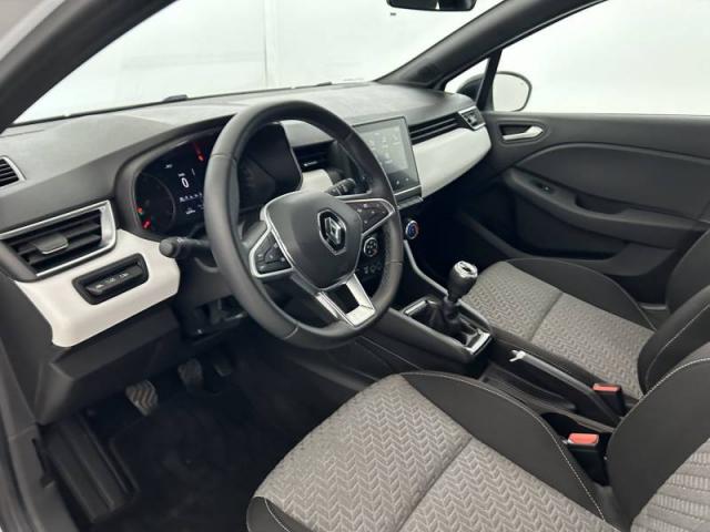 Renault Clio image 1