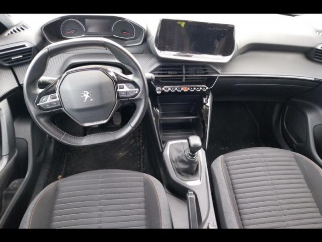 Peugeot 2008 image 3