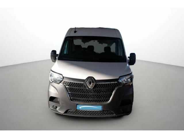 Renault Master image 2