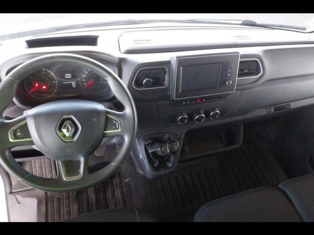 Renault Master image 3