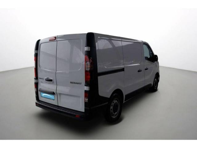 Renault Trafic image 4