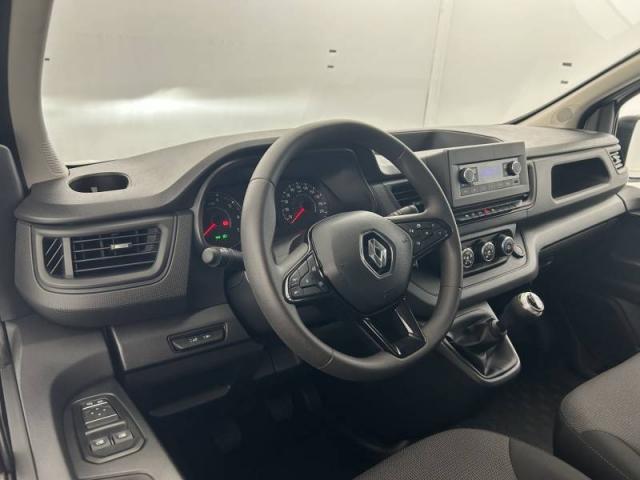 Renault Trafic image 1
