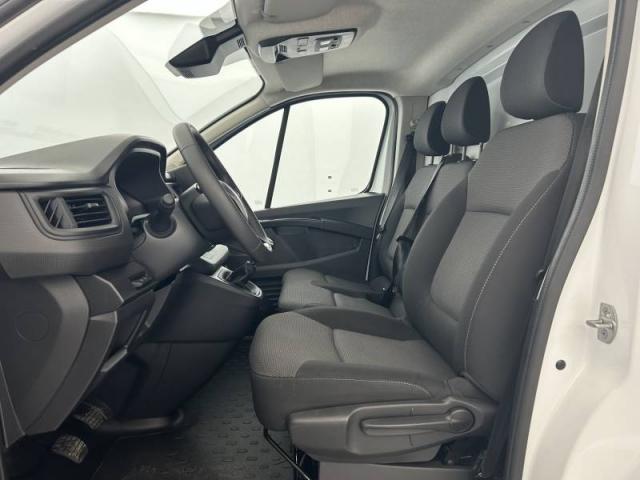 Renault Trafic image 4