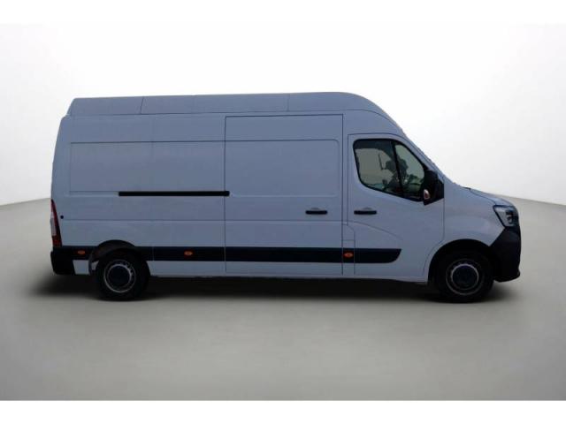Renault Master image 2
