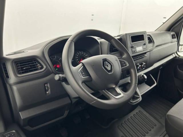 Renault Master image 6